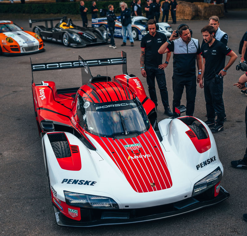 Porsche 963 LMDh Hybrid Hypercar for 2023 WEC and IMSA Championship 